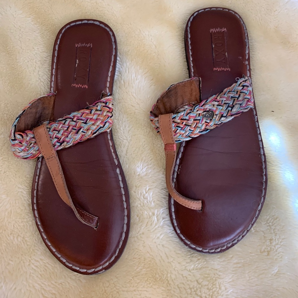Cute sandals!